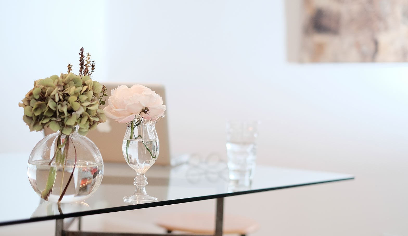 How to Save Money on Decorating Your Home